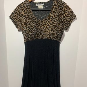 LEOPARD AND BLACK STRETCH SWING DRESS - SIZE M